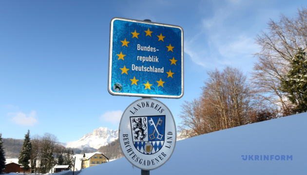 Німеччина продовжила прикордонний контроль ще на пів року