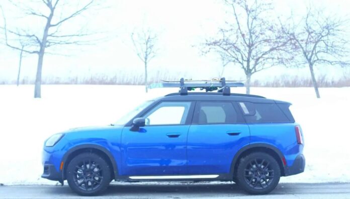 MINI Countryman 2026 отримав пакети Adventure для міста і бездоріжжя