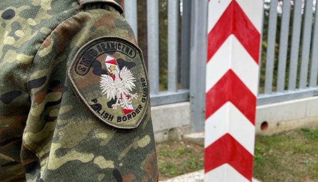 Польща знову посилює кордон з Білоруссю: притулок обмежать ще на 60 днів